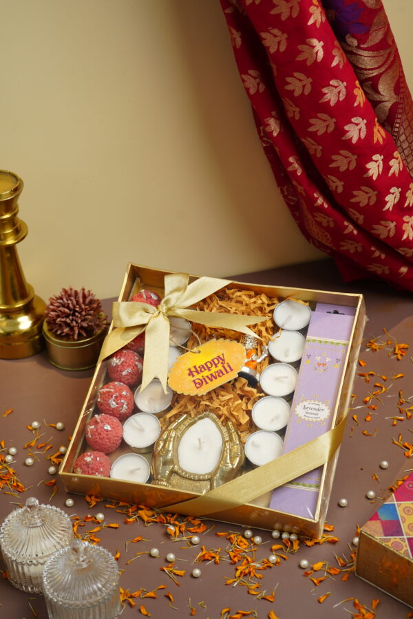 Rhuhee Pooja Box