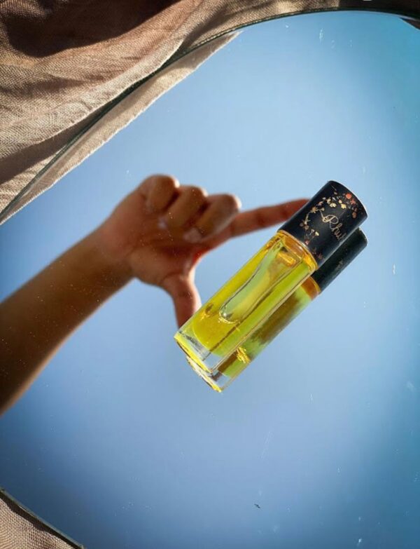 Rhuhee attar