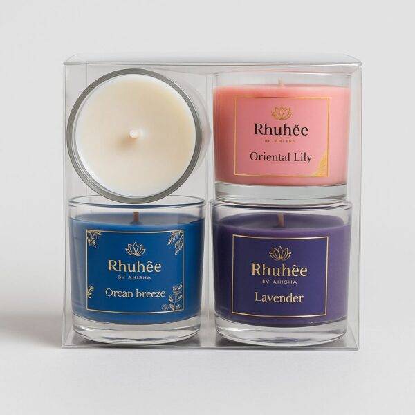 Set of 4 monochromatic candle
