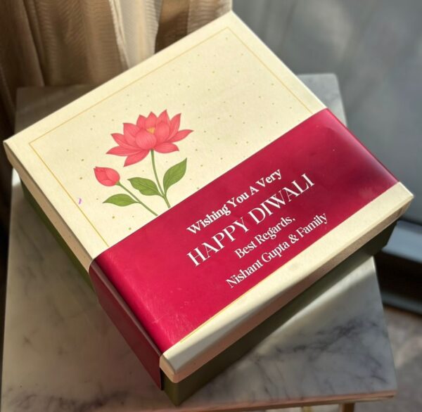 Lotus box Urli